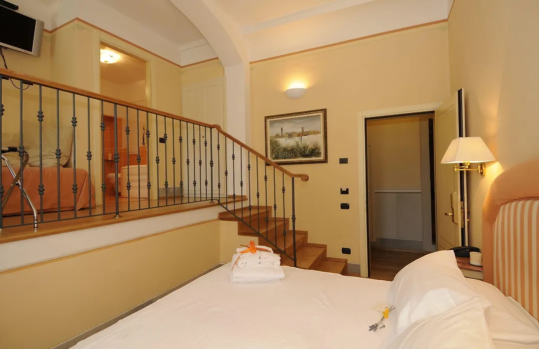 A Palazzo Busdraghi Residenza D'Epoca-1